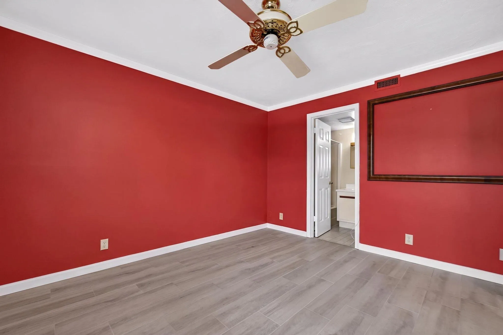 second bedroom