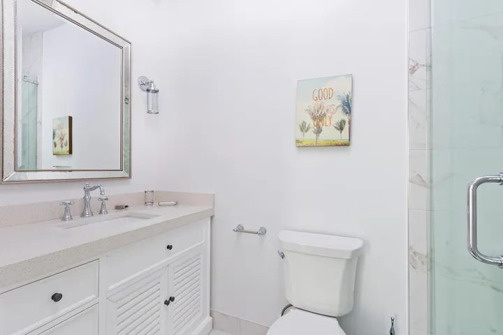 36_Bathroom5