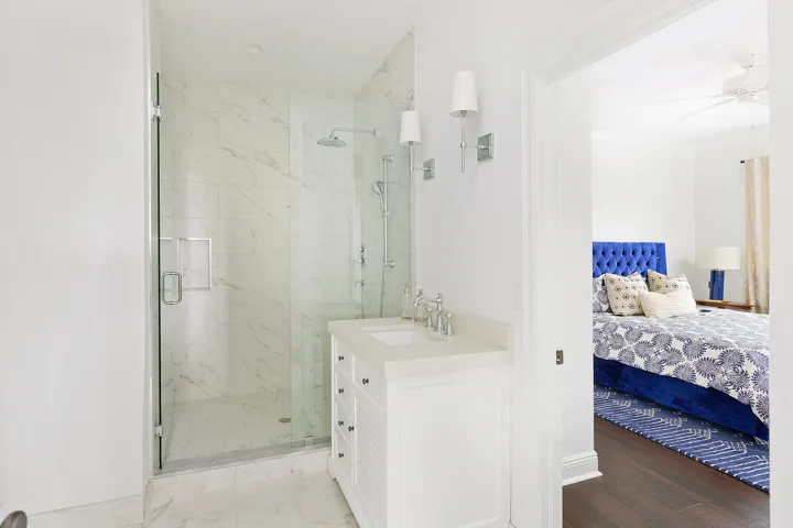 26_Bedroom2_Suite