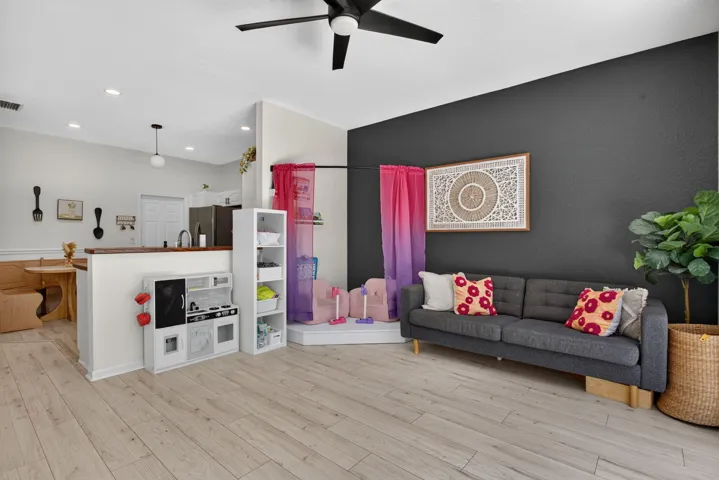 25-web-or-mls-5809-3457