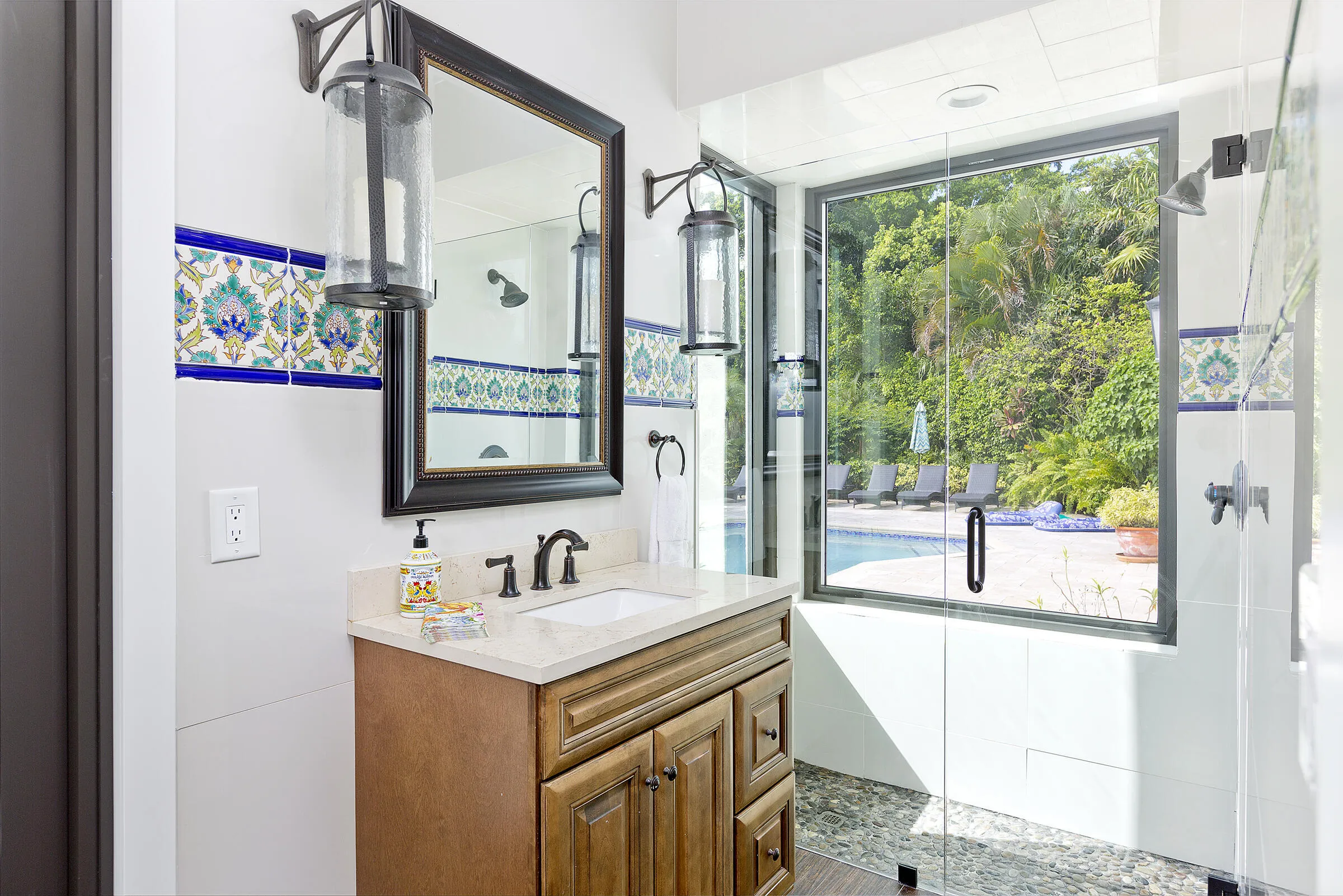 Cabana Bath