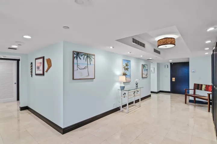 Another Lobby Entrance of Apt 458