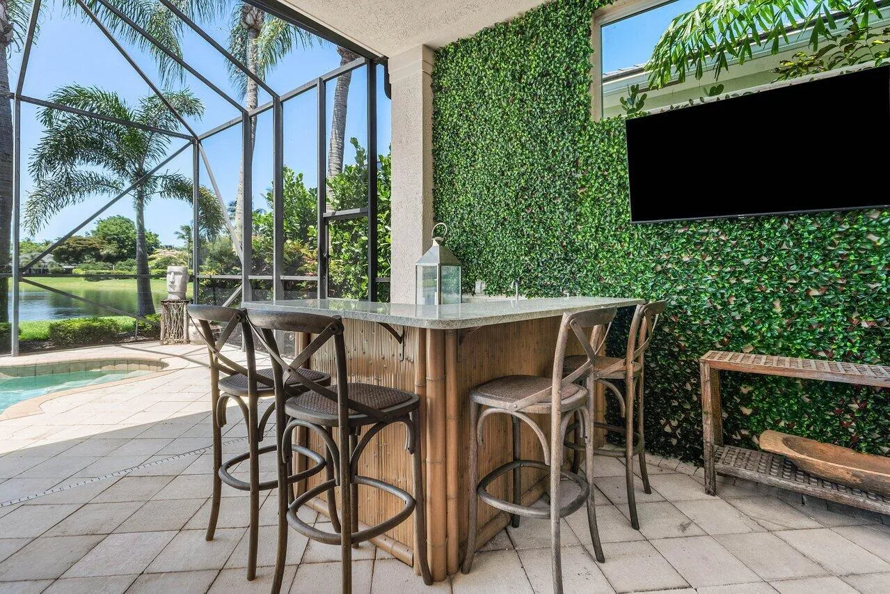 Summer Kitchen and Bar