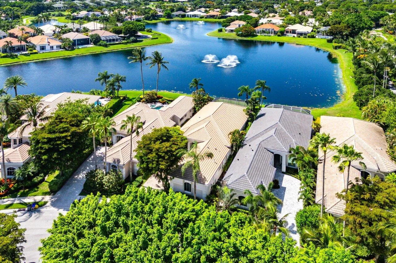 Spectacular Expansive Water View