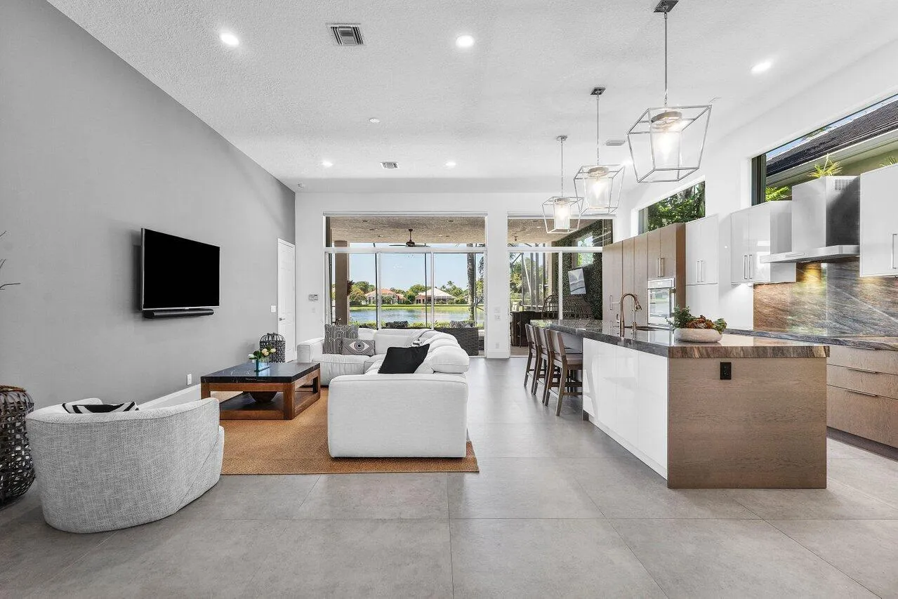 Beautifully Renovated Interior