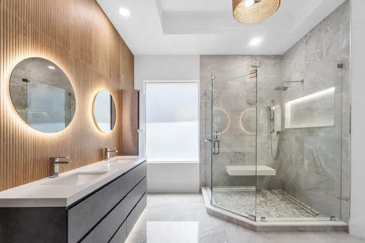 Spa-Inspired Primary Bath