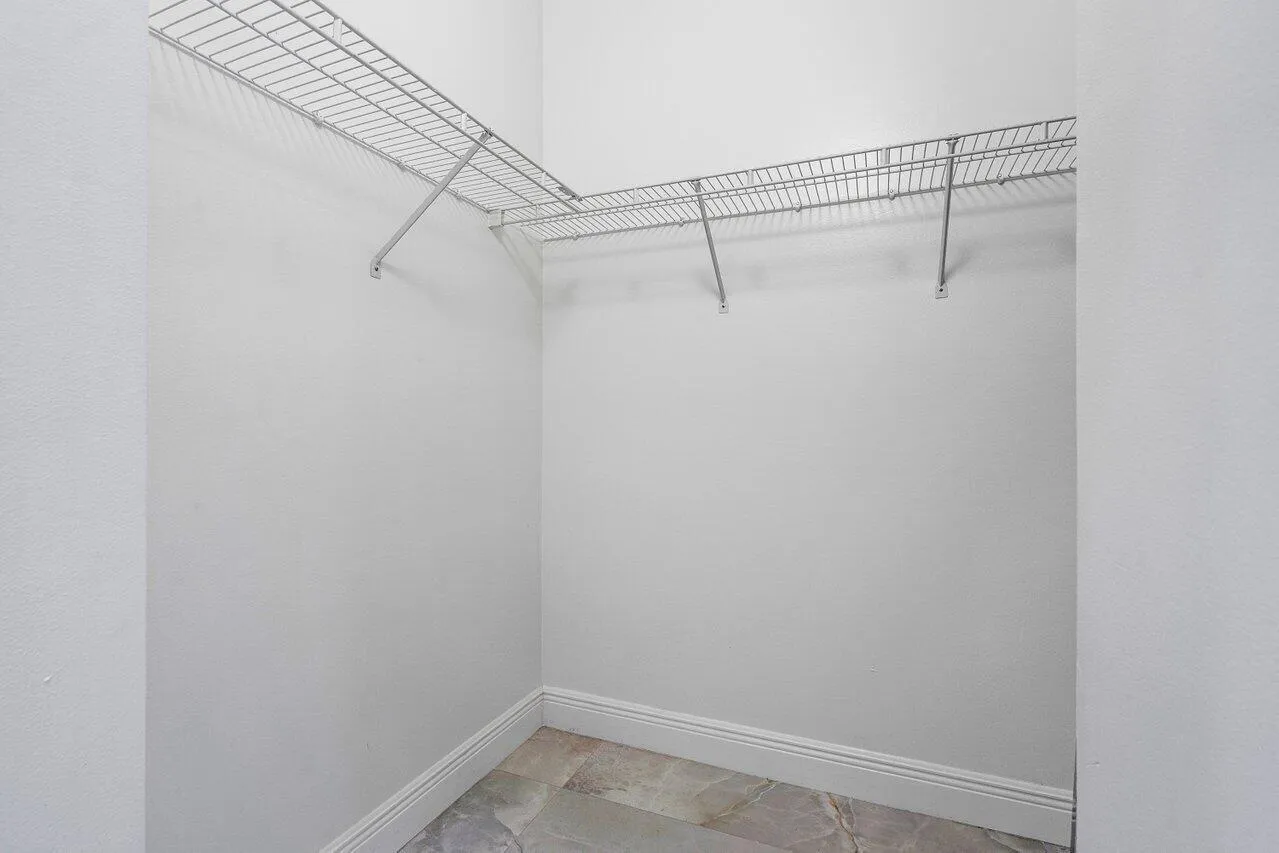 Master bed closet
