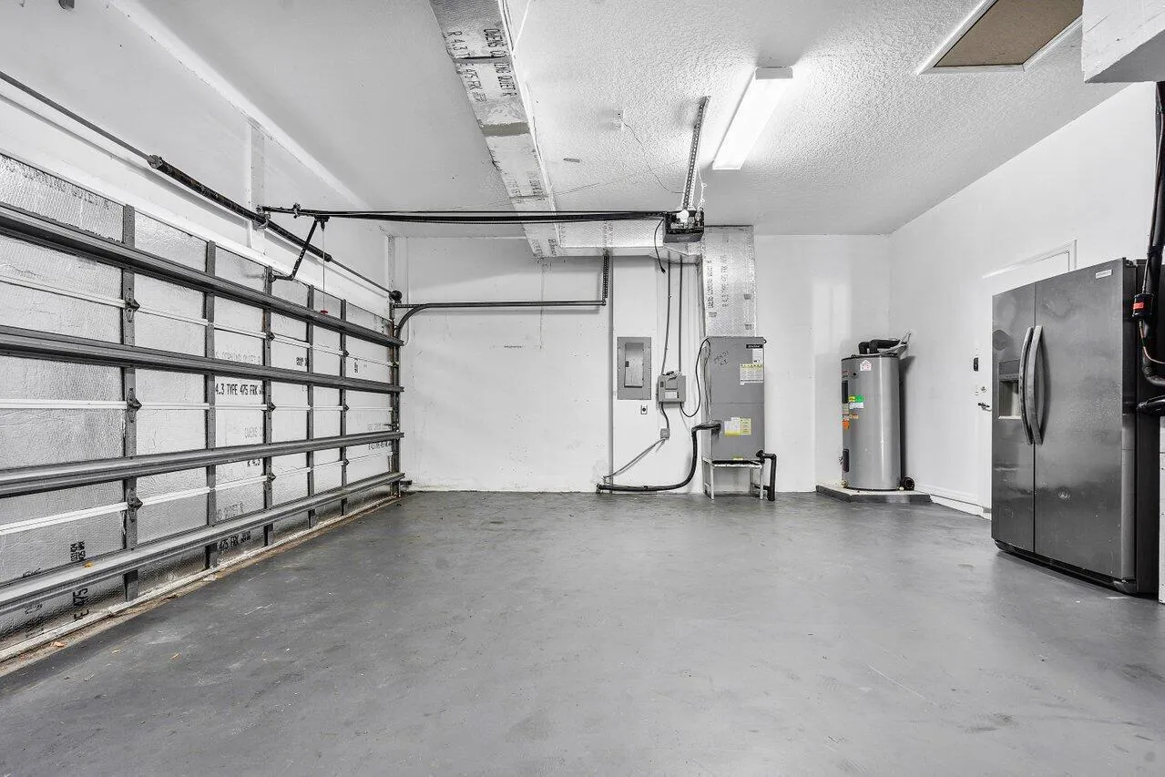garage 2