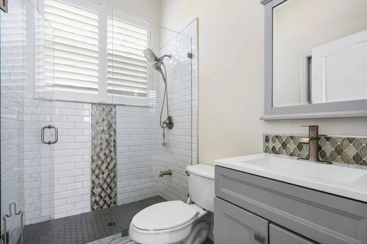 Guest house bath