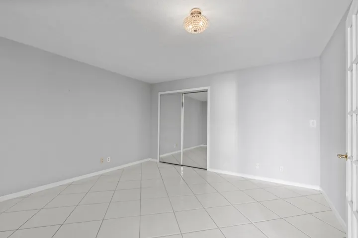 3rd Bedroom/Den