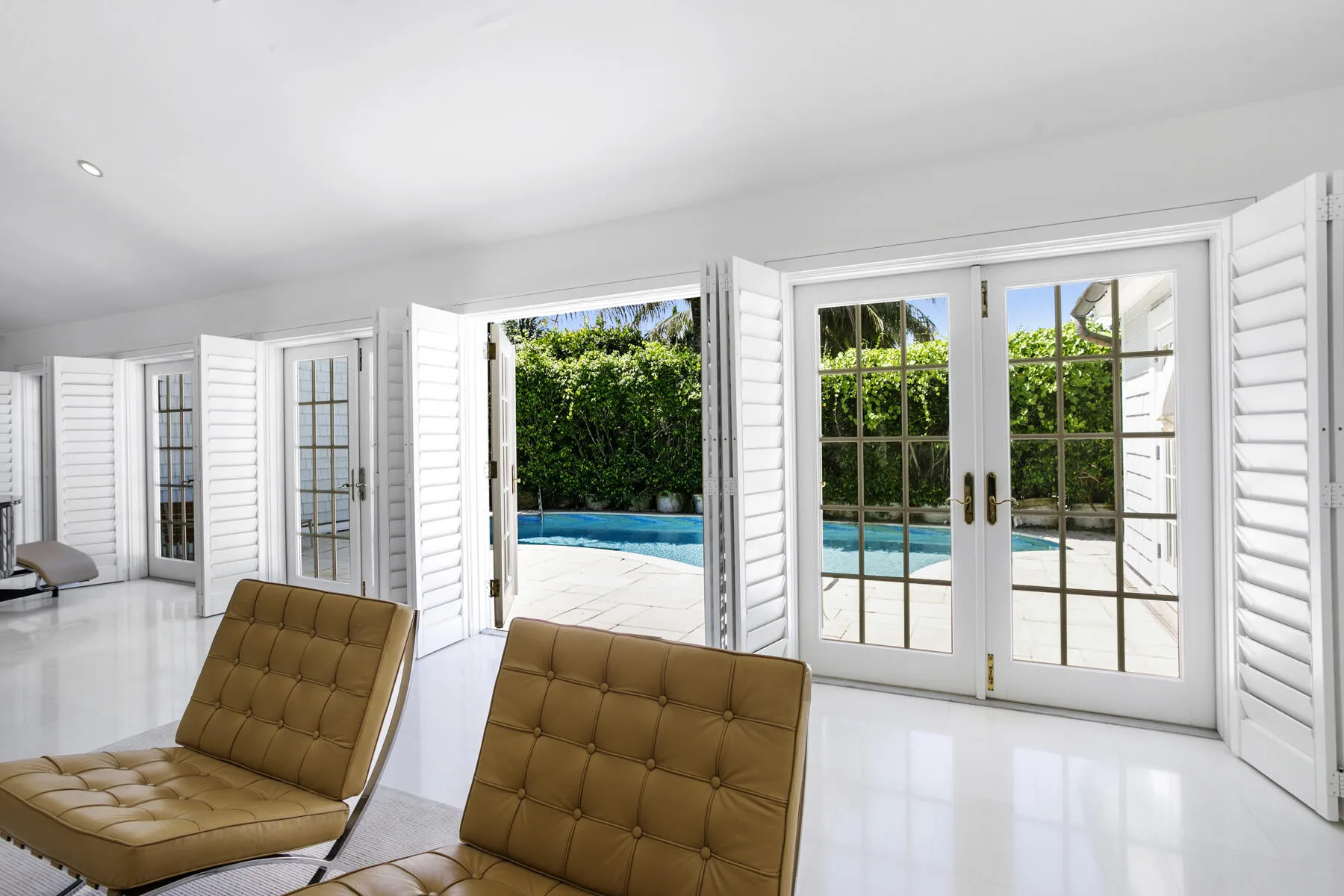 Living Room to Pool