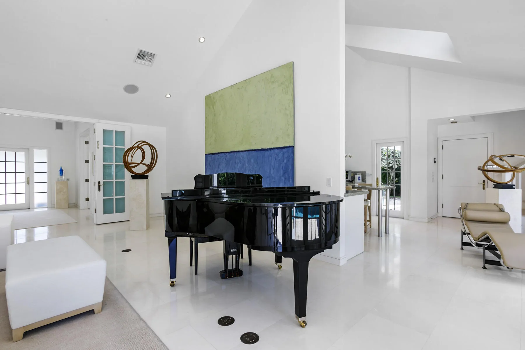Foyer / Living Room / Kitchen