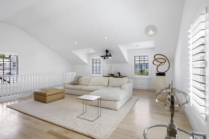 Guest Bedroom 3 / Loft