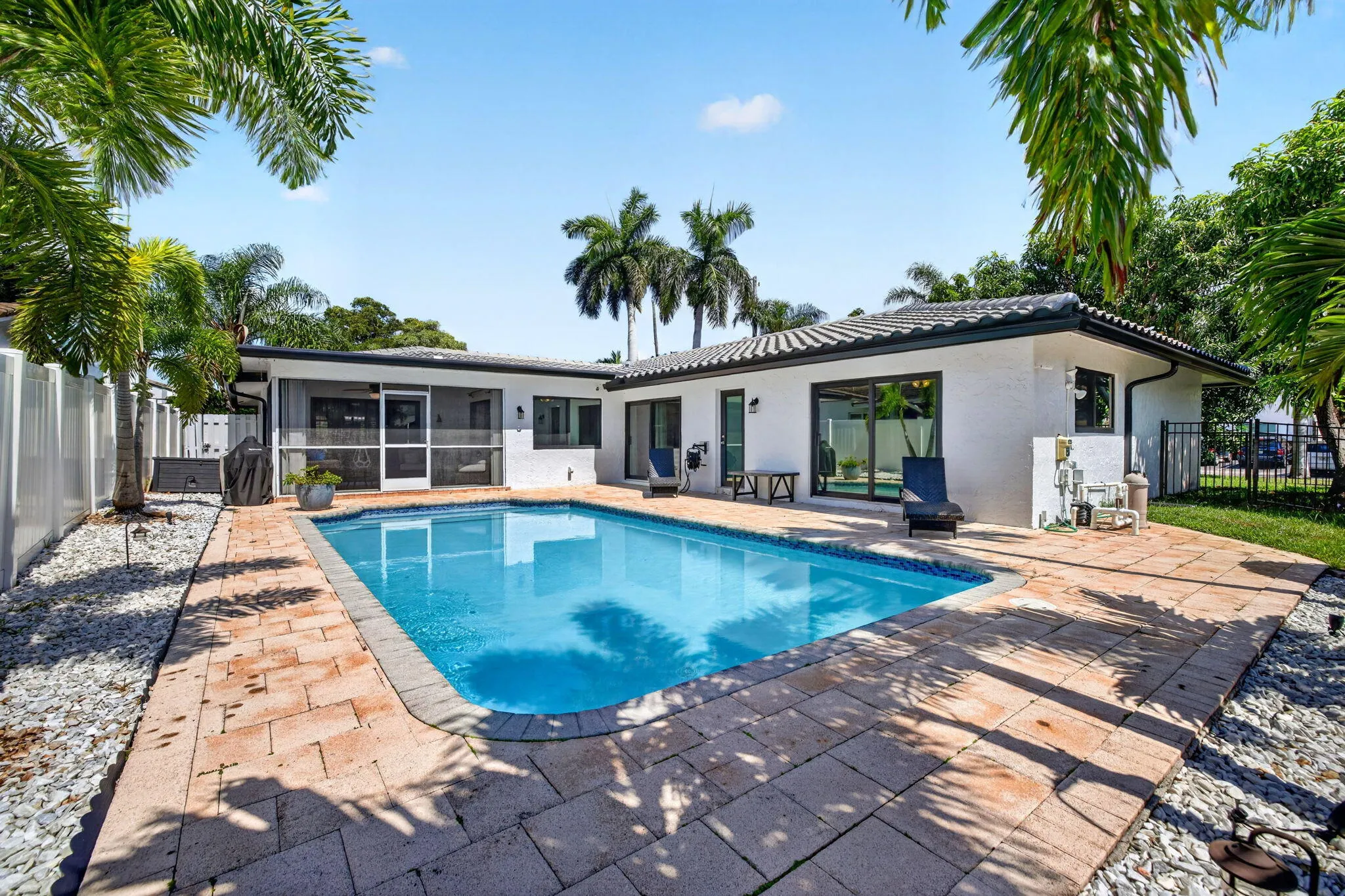 ADD_43_Day_To_Dusk_Pool_Rear_Exterior