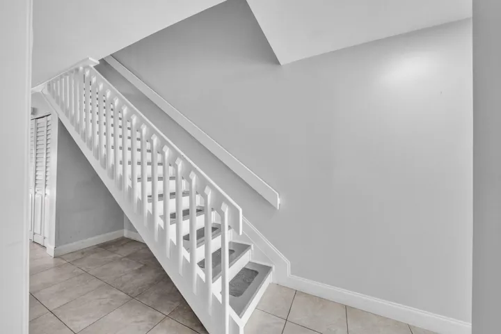 5 Guest Bedroom (5)