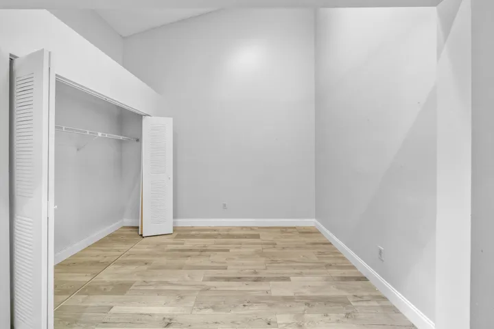21 Home Office (2)