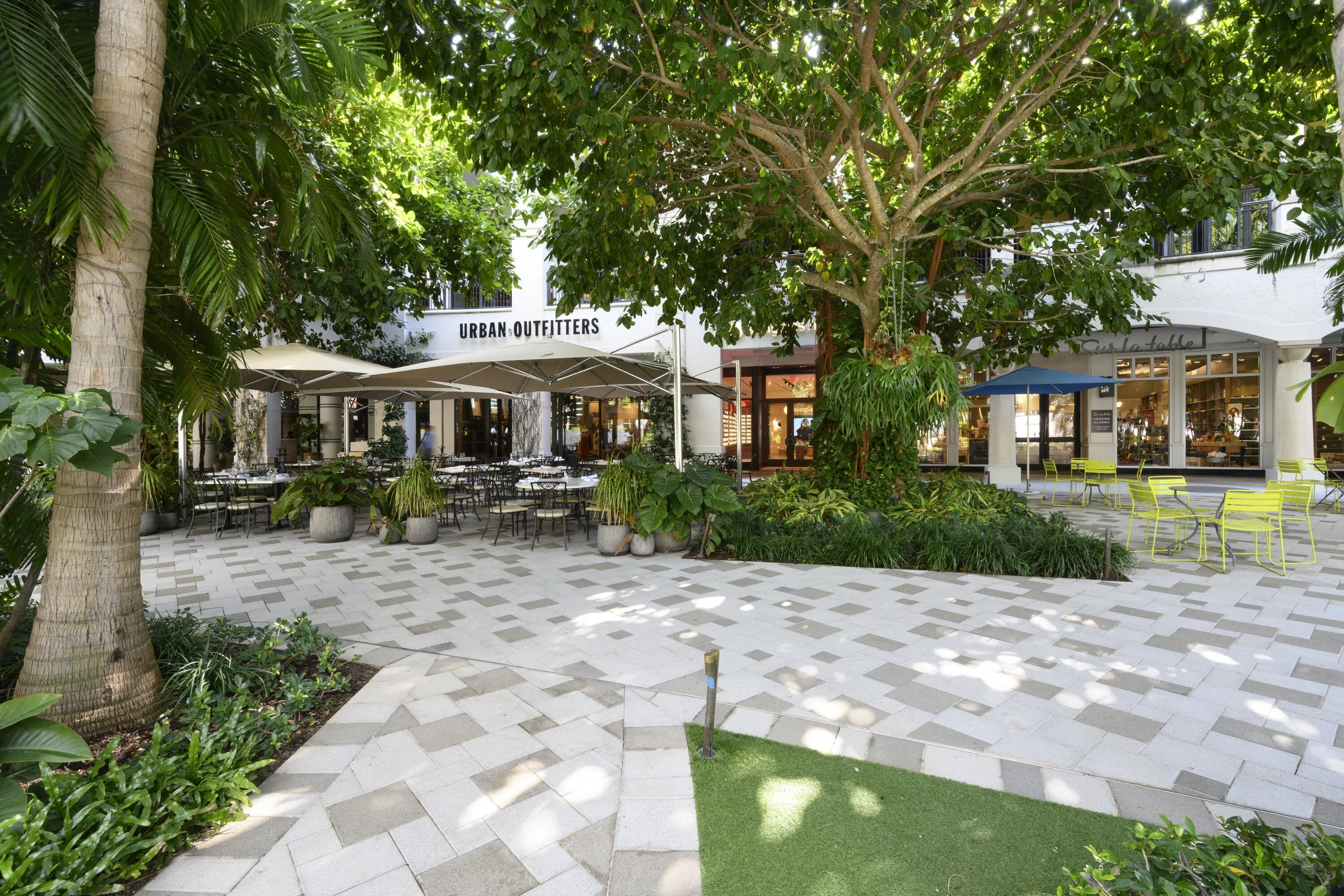 ROSEMARY SQUARE