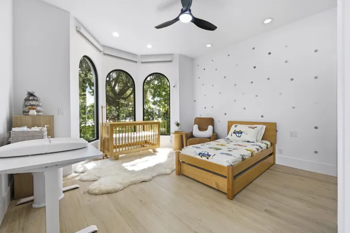 GUEST BEDROOM SUITE 1