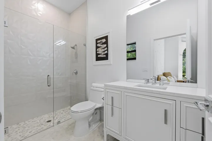 GUEST ENSUITE BATH 1