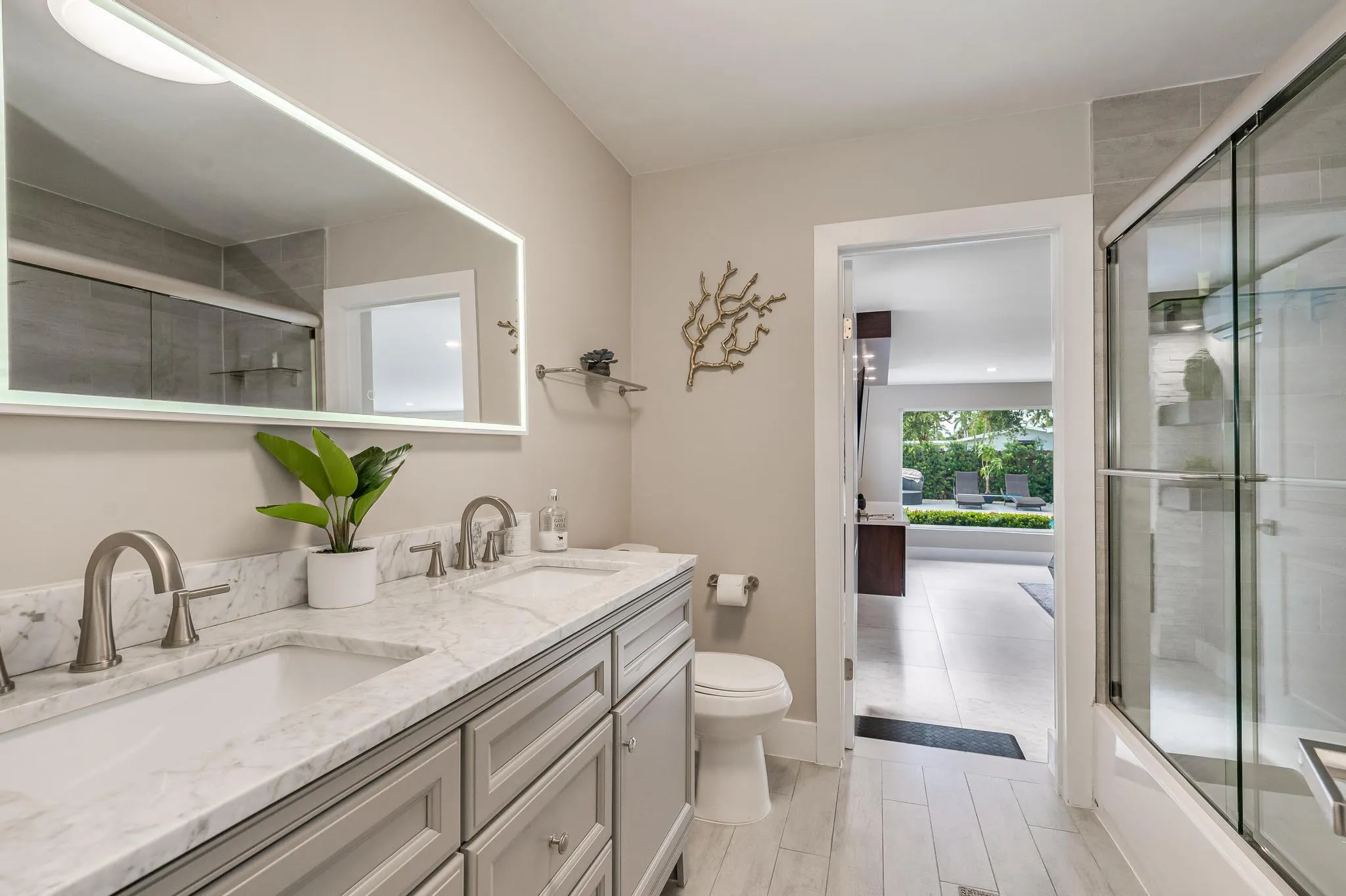 Bathroom #2