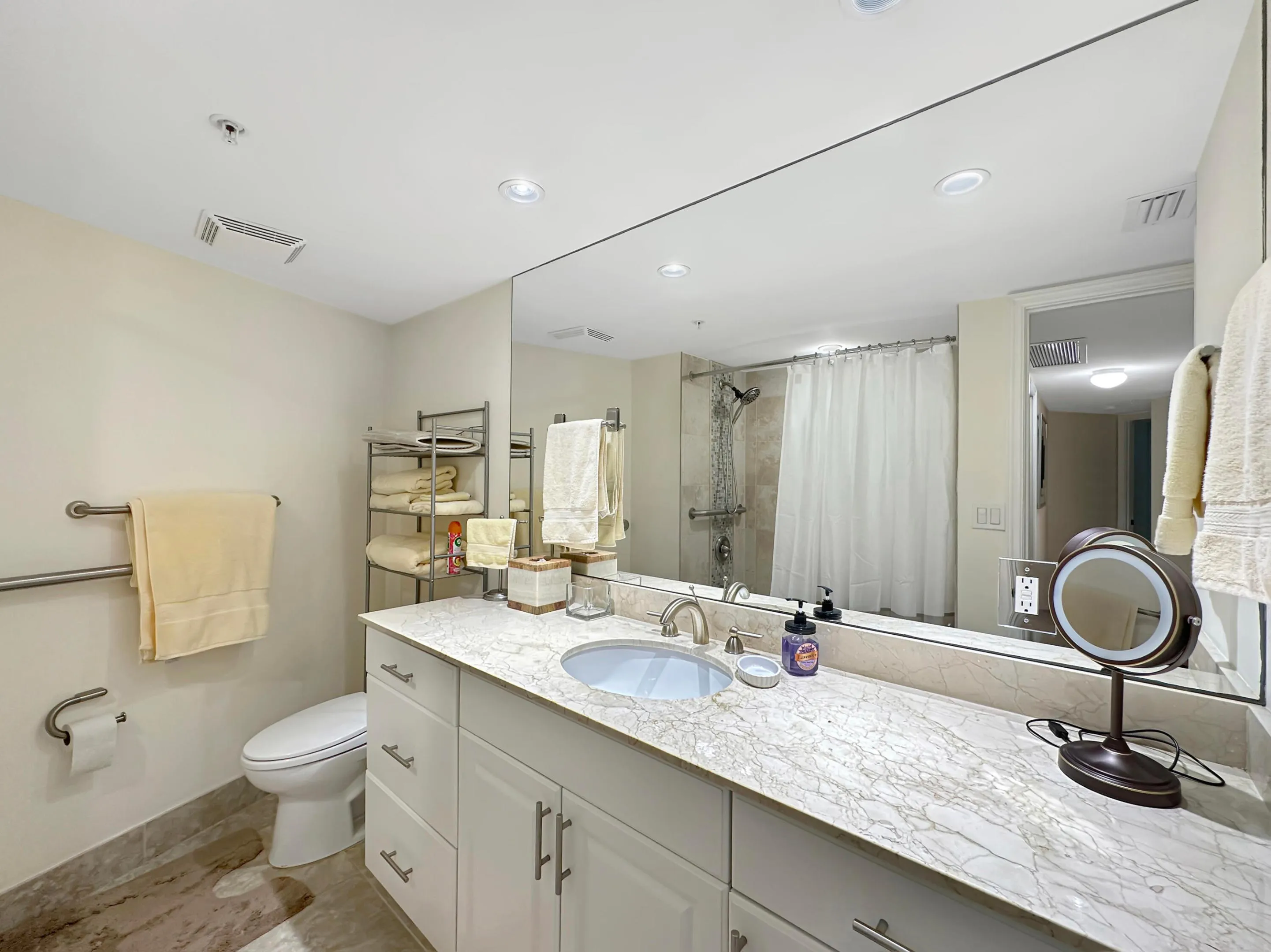 Main Bathroom
