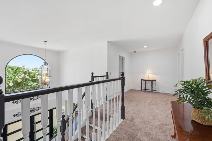 Second floor landing deck.
