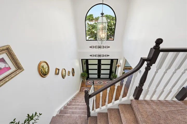Second floor landing deck view to entry.
