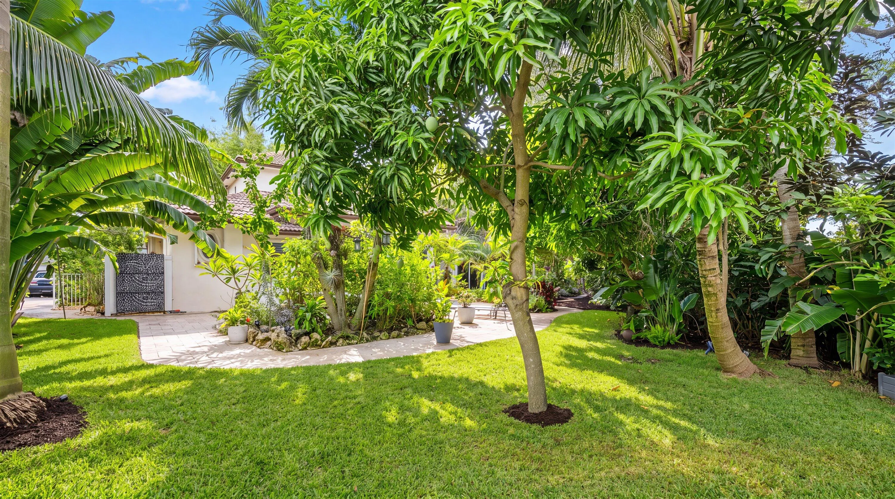 4699 Gleneagles Dr