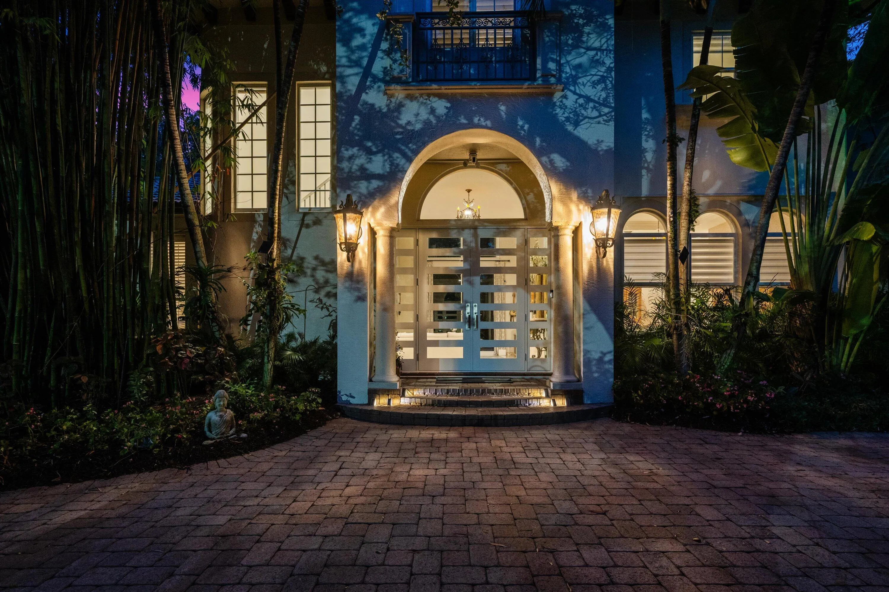 4699 Gleneagles Drive