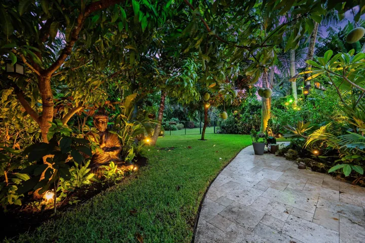 Tranquil Backyard Oasis