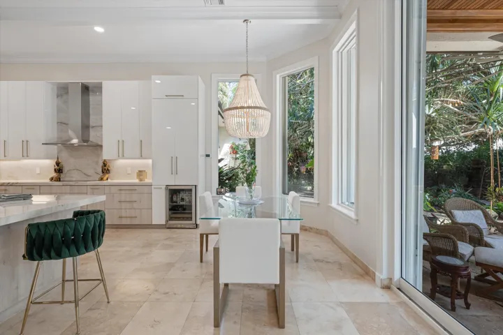 Eat In Kitchen