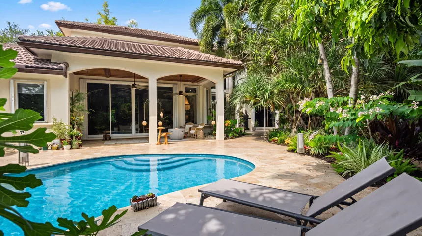 Private Tranquil Backyard Oasis