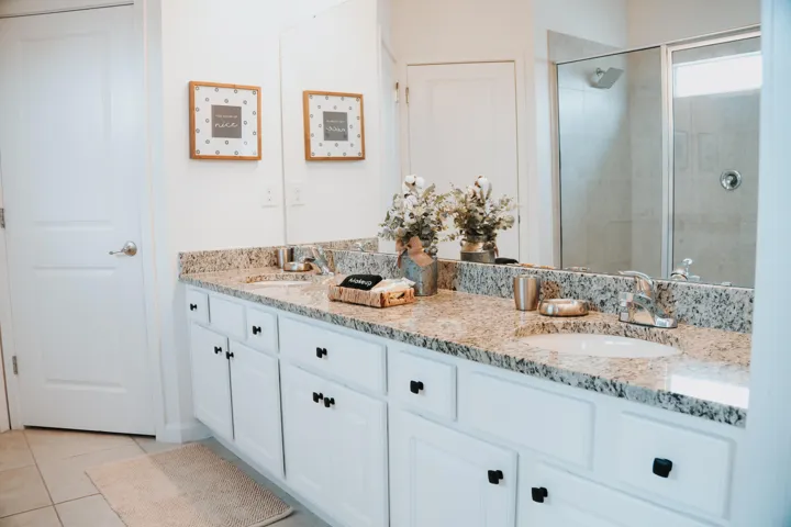 Master bath 1 sec floor