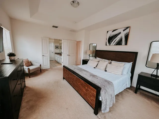 Master bed 1 sec floor