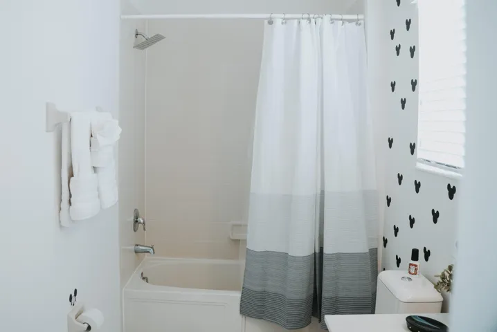 1 Kids bath 1st floor