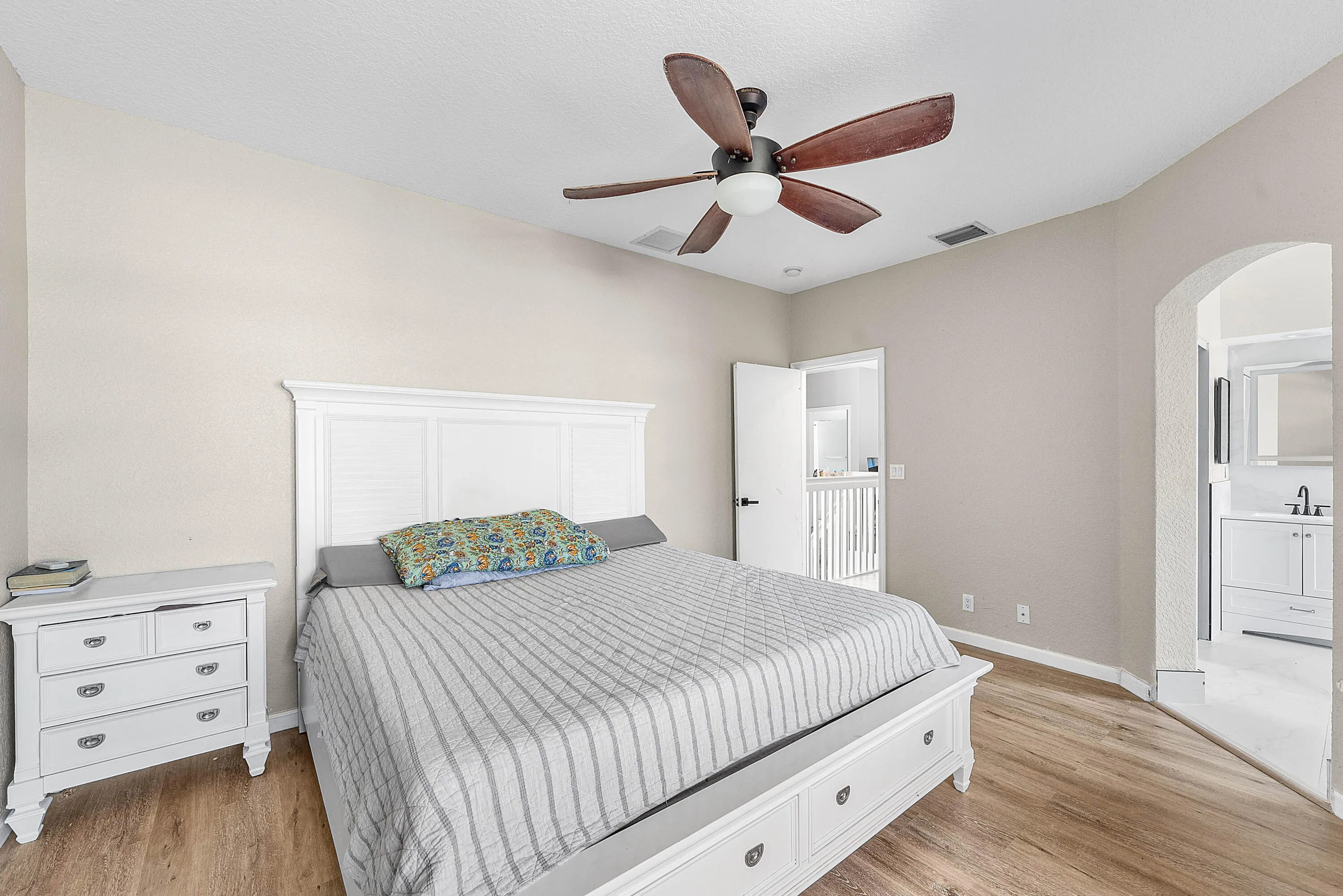 025-5041MassyDrive-LakeWorth-FL-33463-FU