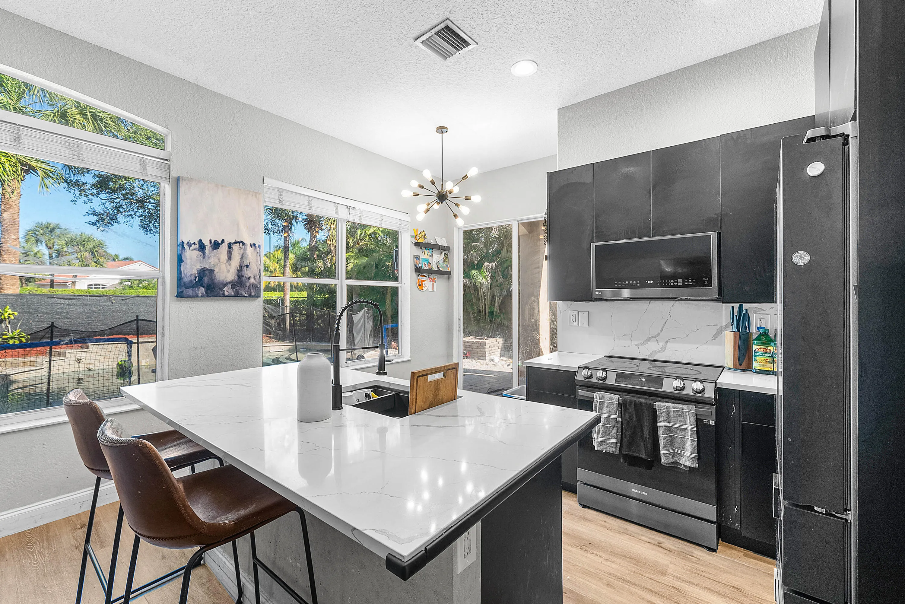 015-5041MassyDrive-LakeWorth-FL-33463-FU