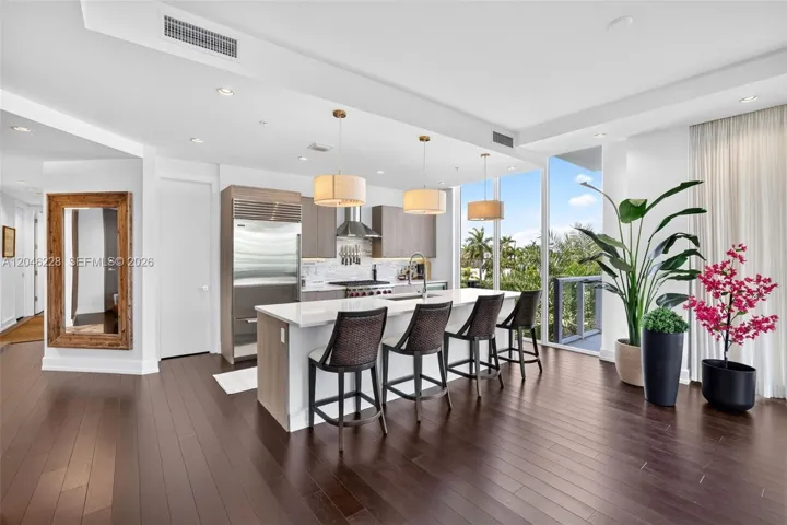 Kitchen Bar