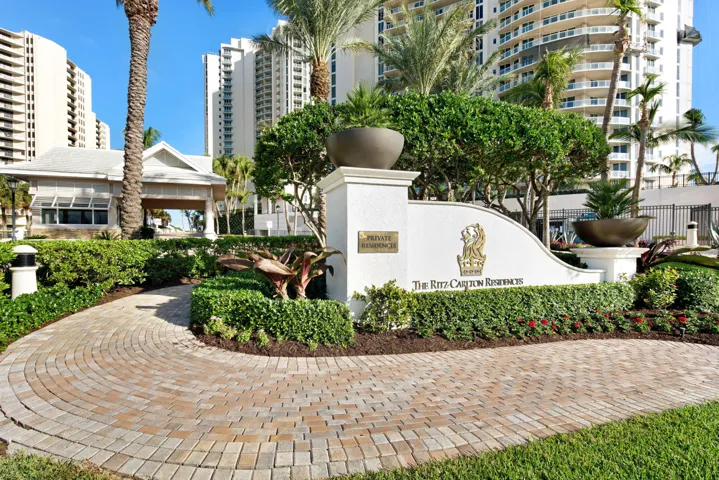 2700 N Ocean Drive Apt 306b-print-037-01