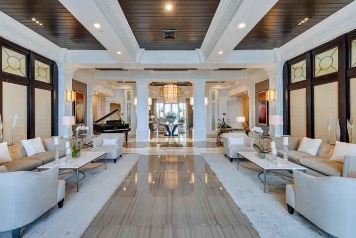 2700 N Ocean Drive Apt 306b-print-030-00