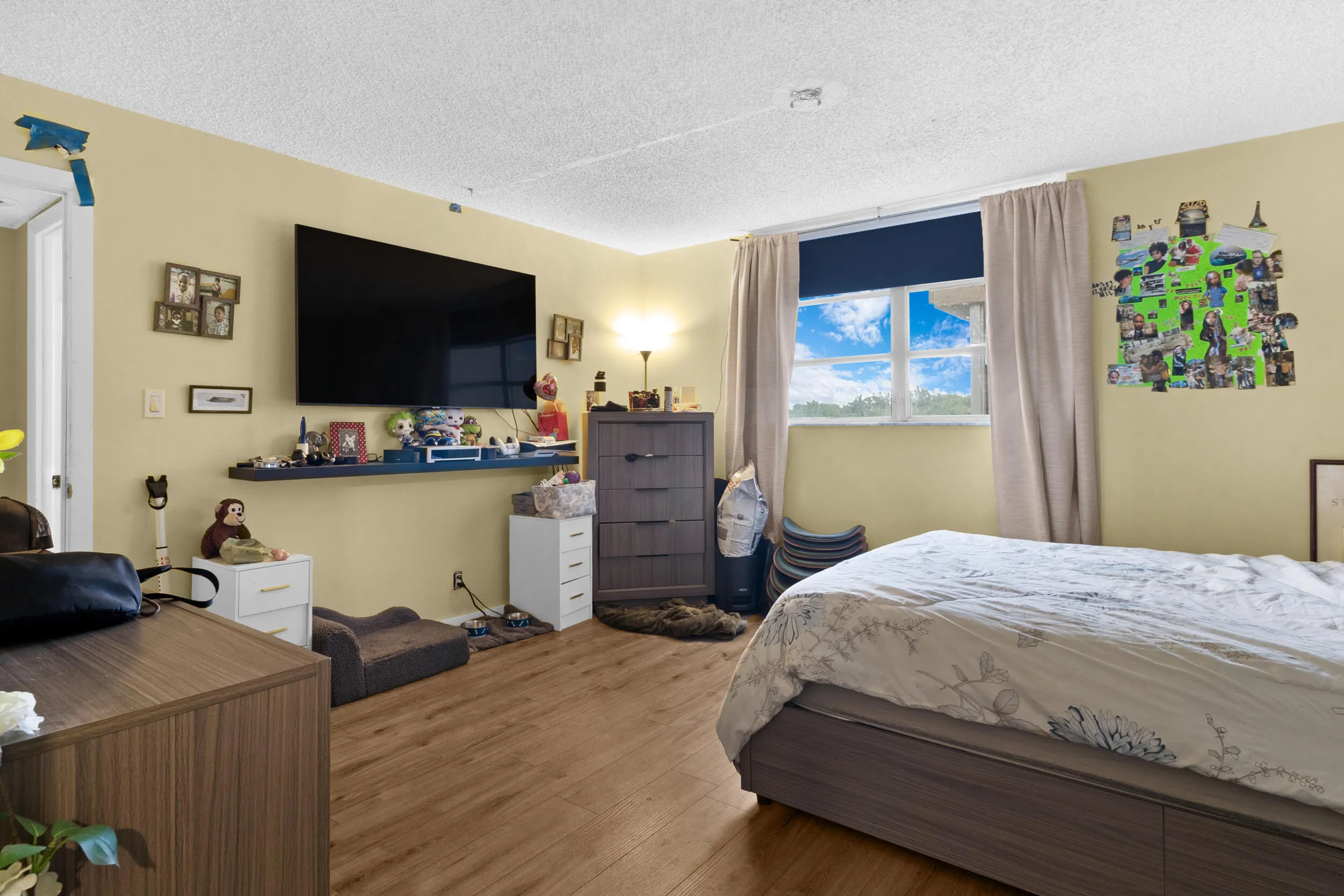 4_accutour_408-nw-68th-ave-apt-405-004