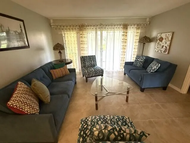 10040 Meridian Way #102 (Living Rm1)