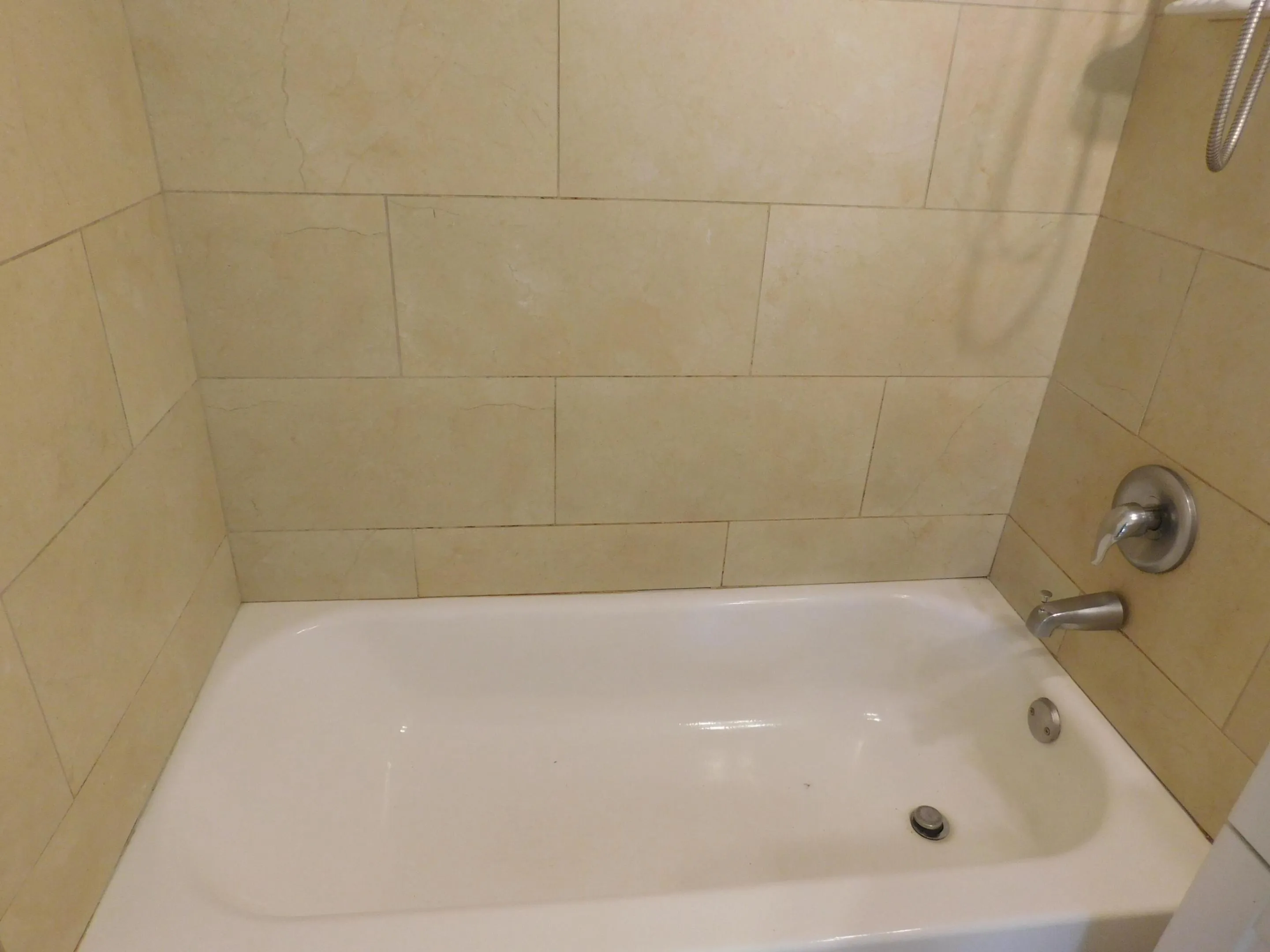 435 NW 40th AVE FORT LAUD. - BATHROOM3