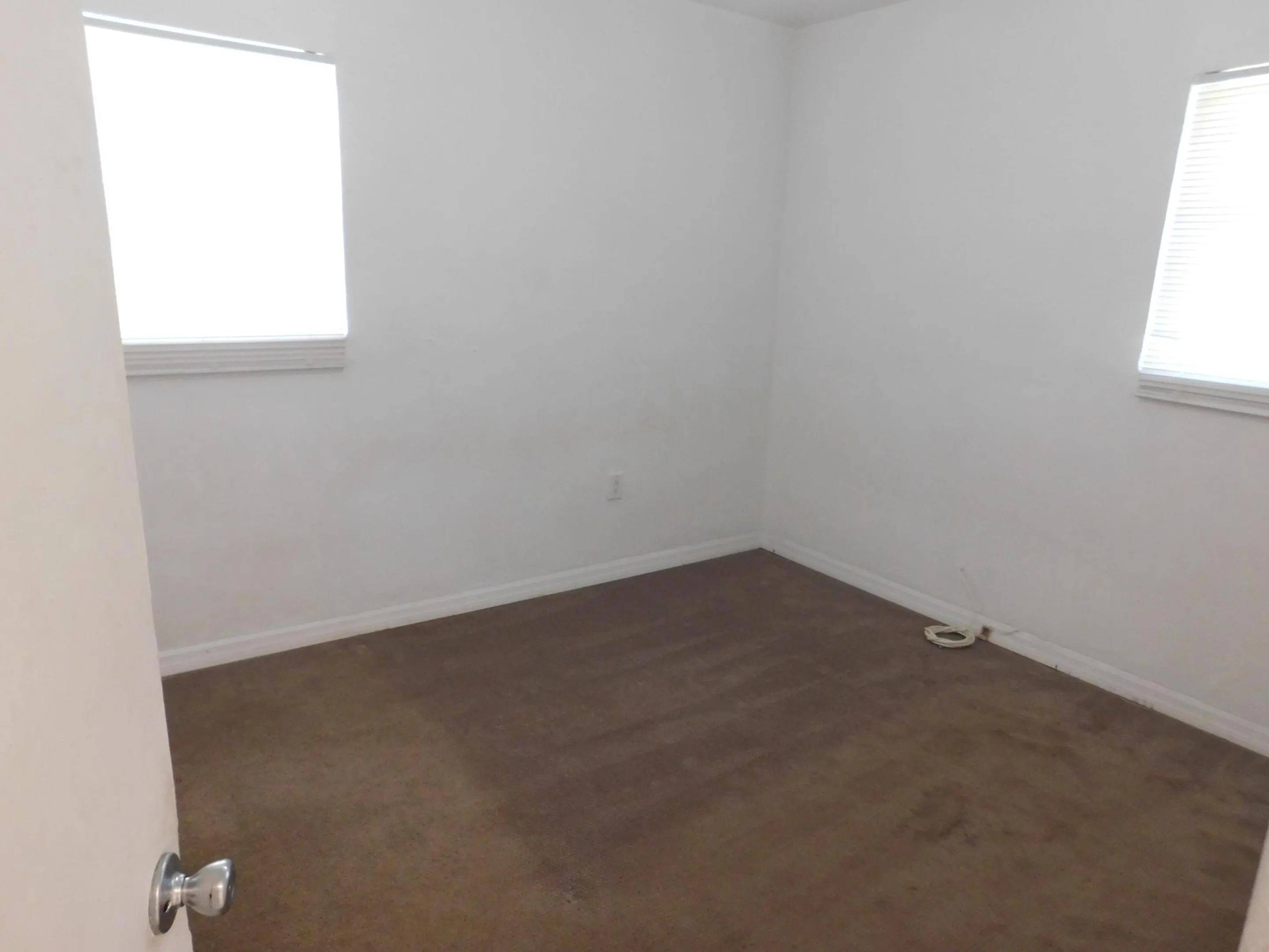 435 NW 40th AVE FORT LAUD. - ROOM2
