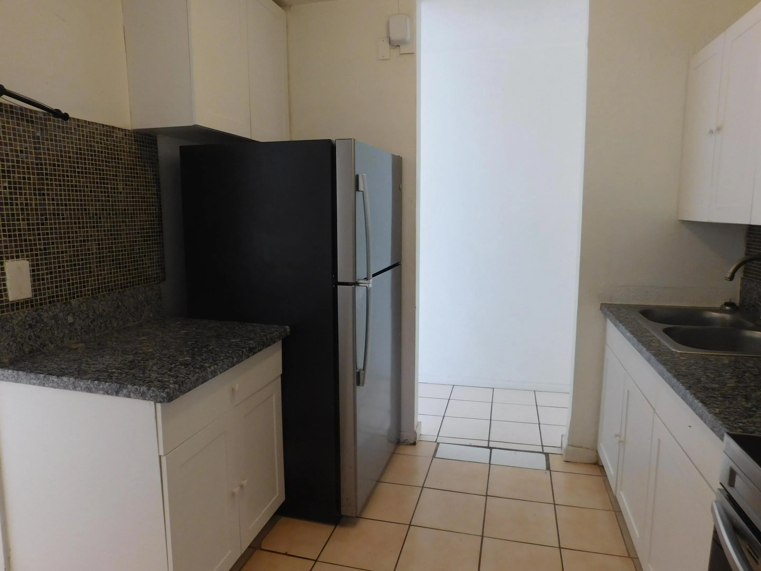 435 NW 40th AVE FORT LAUD. - KITCHEN3