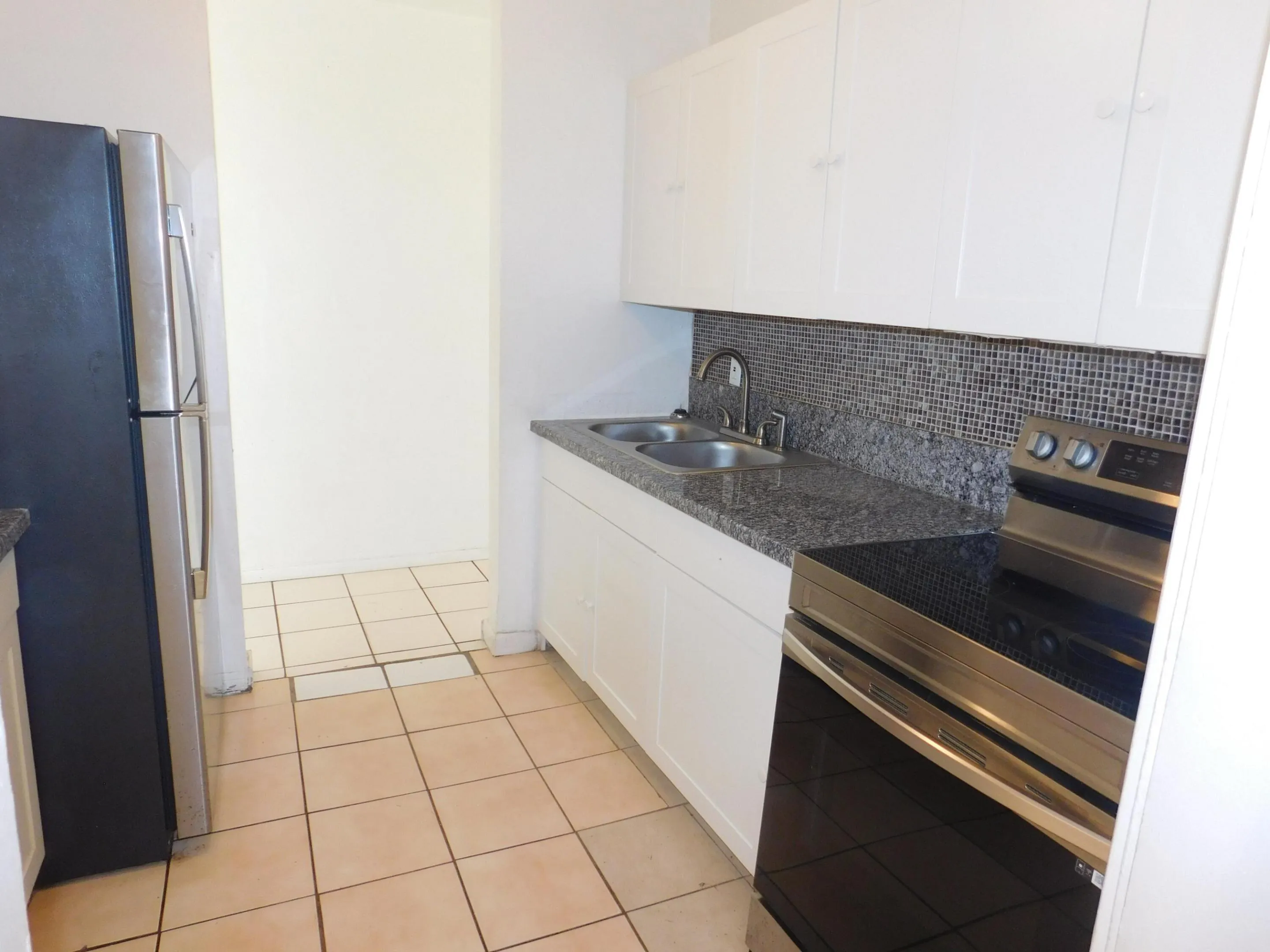 435 NW 40th AVE FORT LAUD. - KITCHEN4
