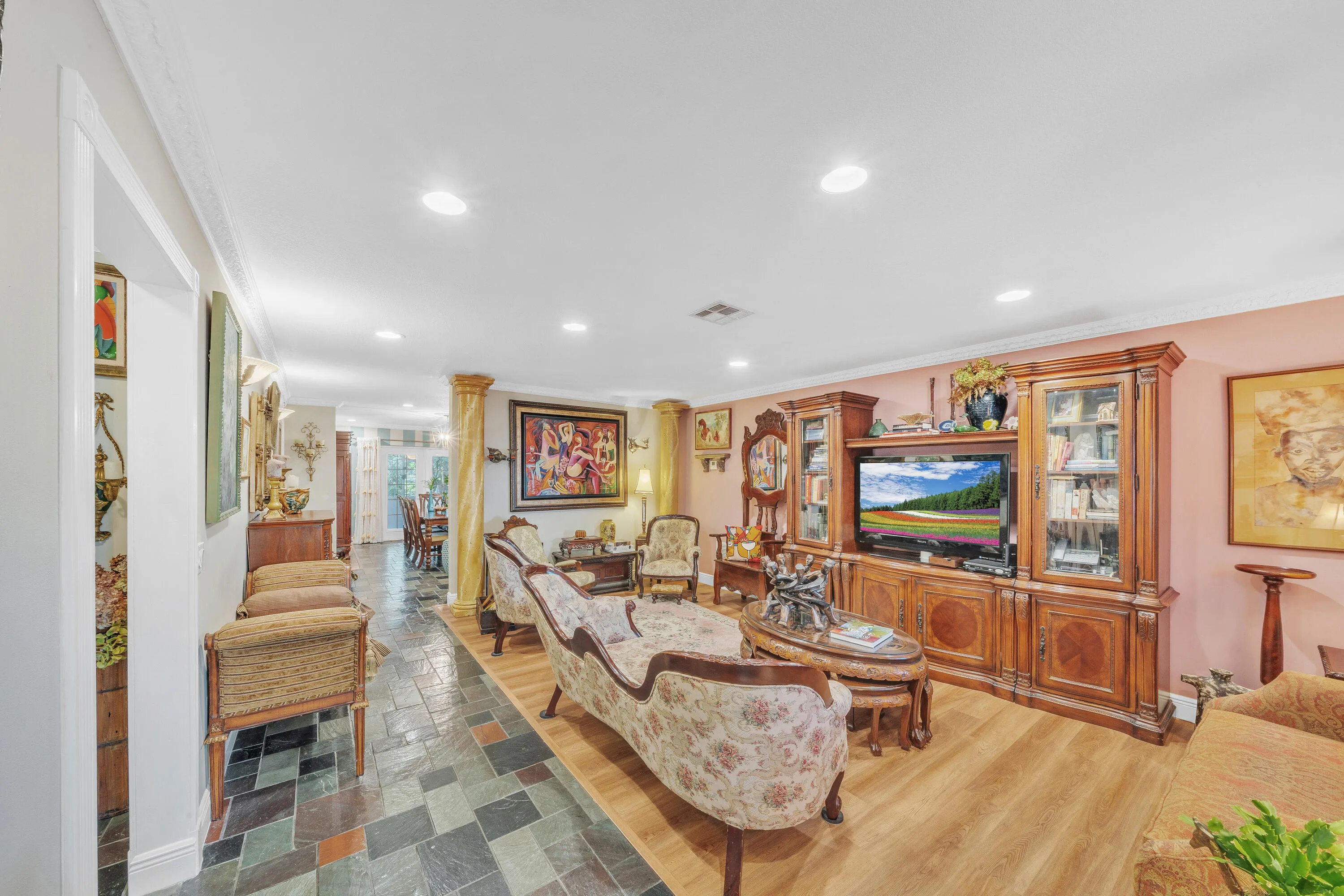 3 Living Area (1)