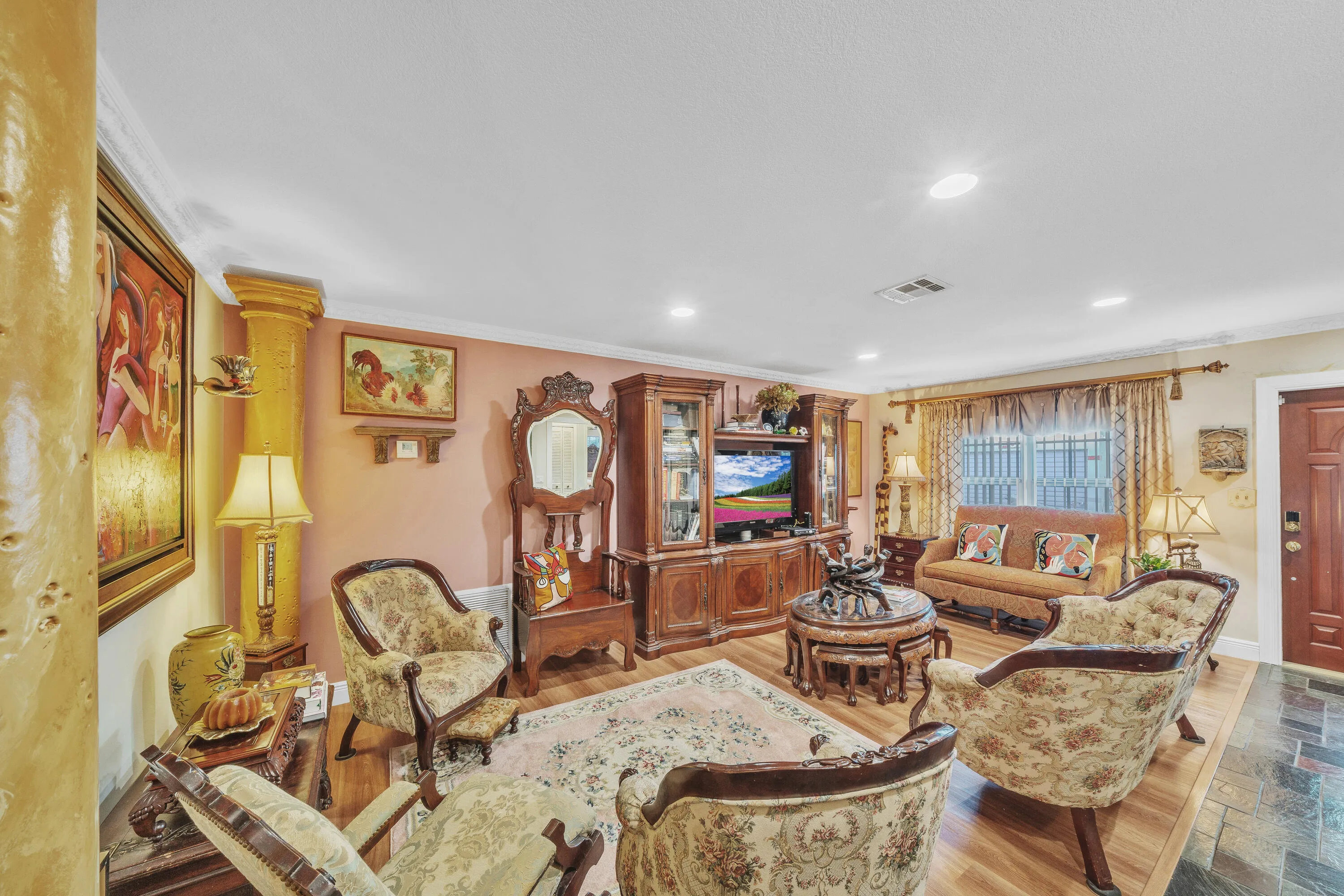 3 Living Area (2)