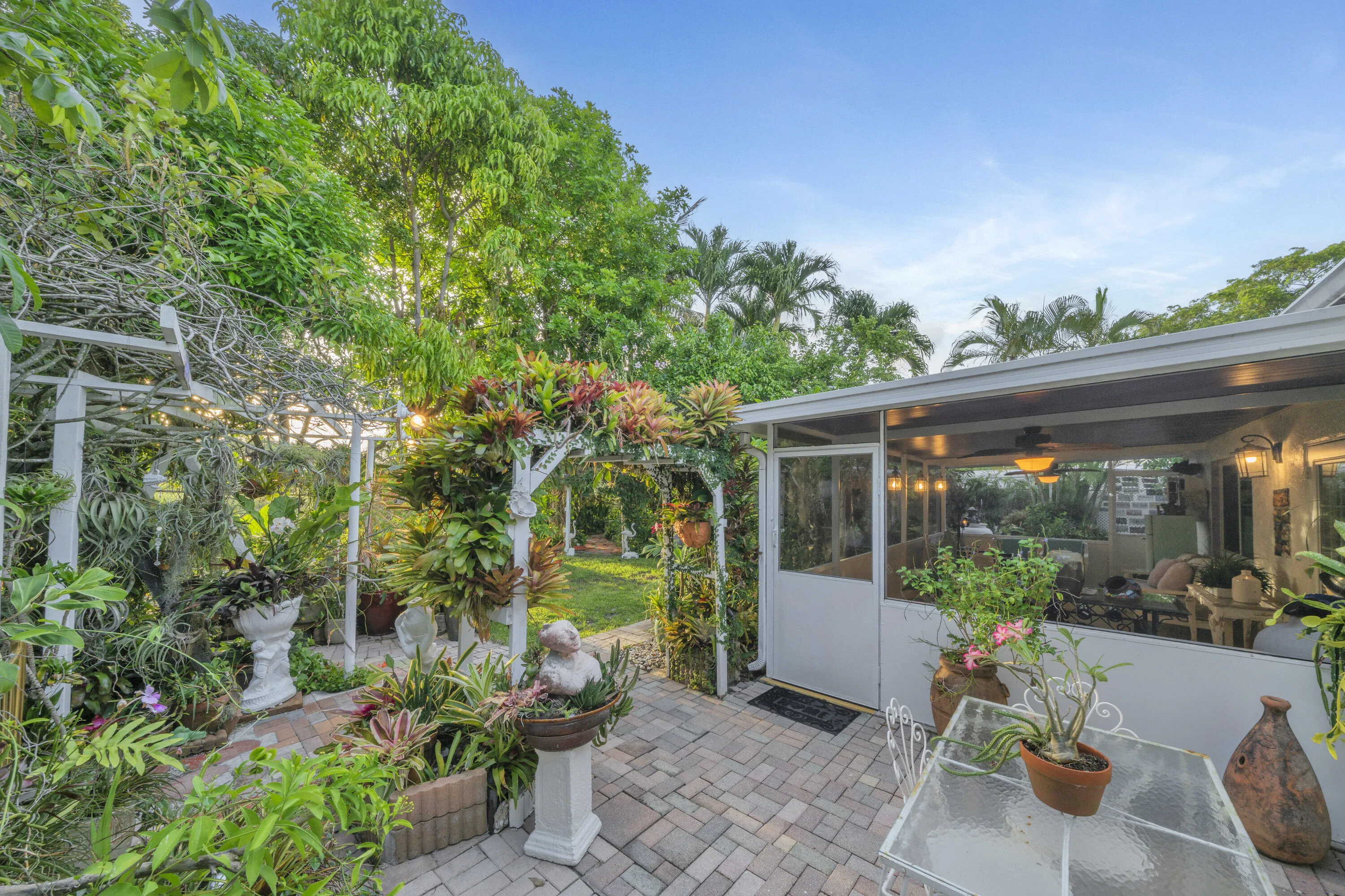 17 Backyard Views (23)