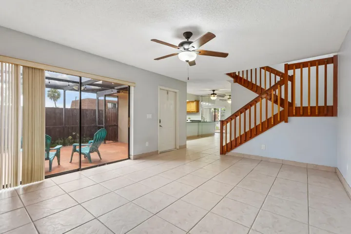 13-web-or-mls-SW 118th Ter-S0107-013